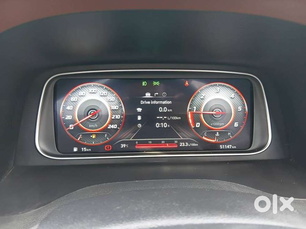 Hyundai Alcazar Signature, 2021, Petrol