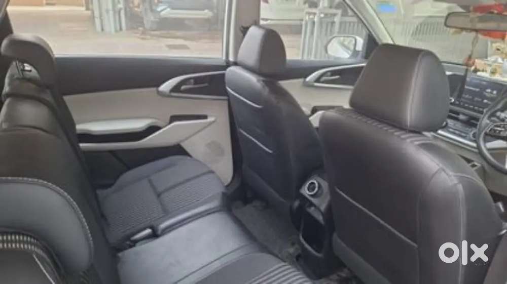 Kia Carens Prestige Petrol Manual 2022 First Owner