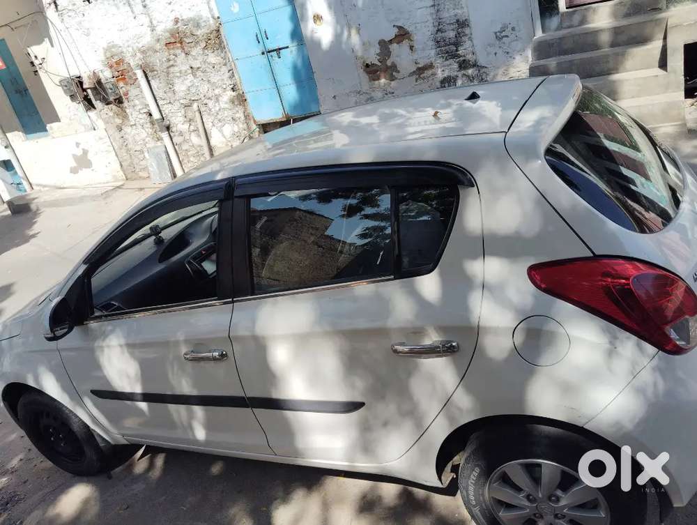 Hyundai I20 Sportz Abs 2013