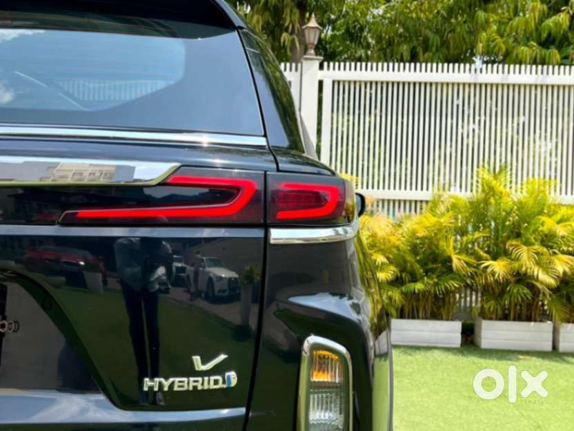 Toyota Urban Cruiser Hyryder V Hybrid Aero Edition, 2024, Petrol