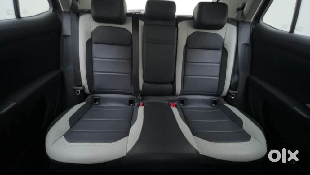 Volkswagen Taigun 1.0 Tsi Highline At, 2022, Petrol