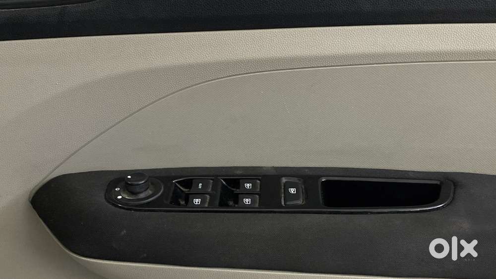 Renault Triber Rxz, 2019, Petrol