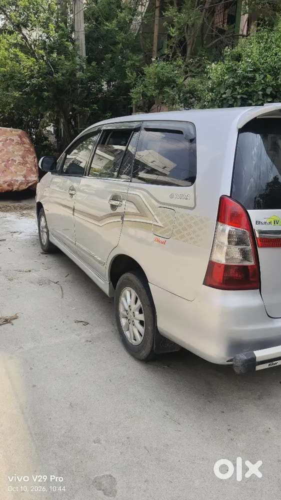 Toyota Innova 2.5 Z 2014