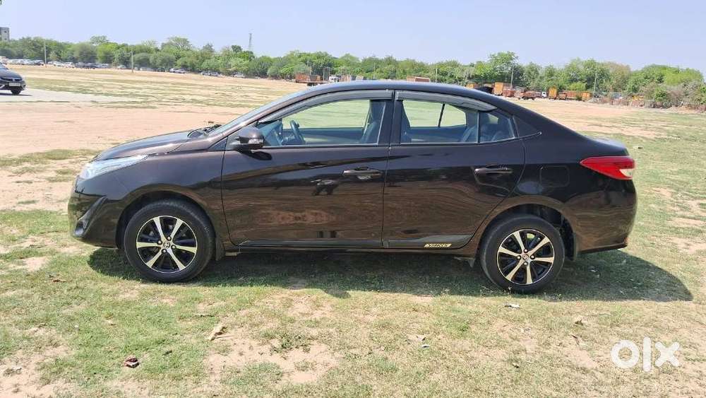 Toyota Yaris G Cvt, 2022, Petrol