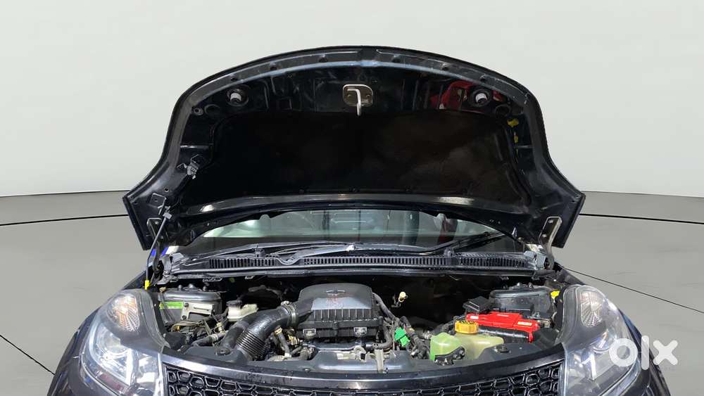 Tata Nexon 1.2 Revotron Xza Plus Dualtone, 2018, Petrol