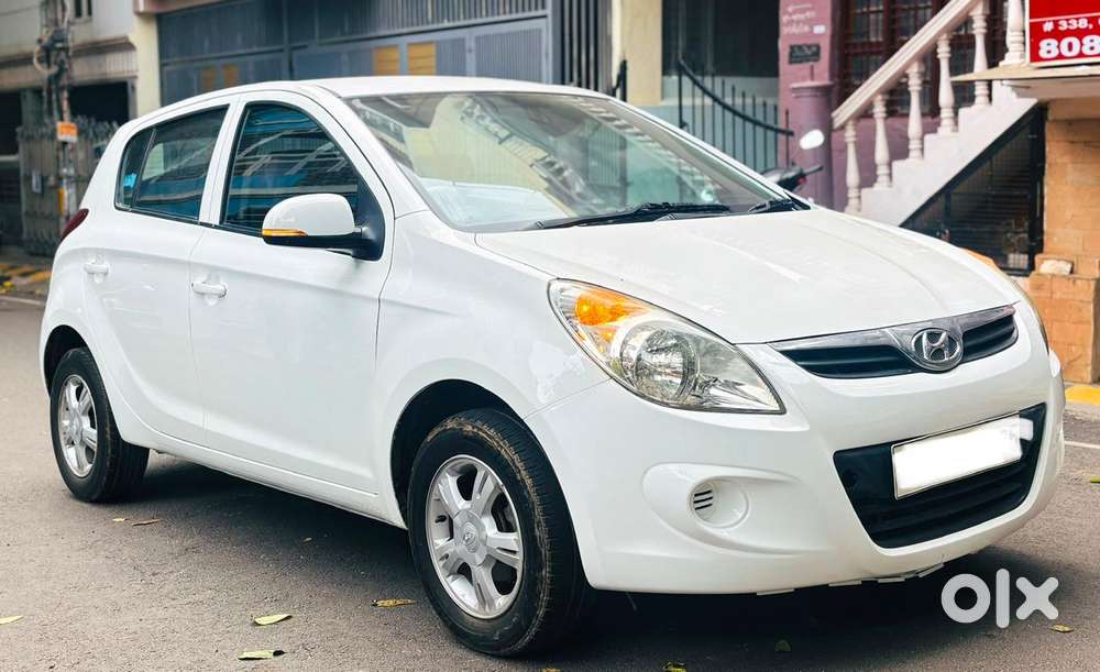 Hyundai I20 Sportz 1.2 Bs-iv, 2011, Petrol