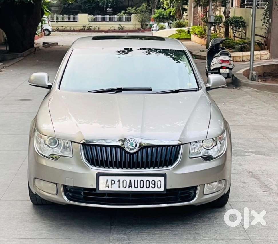 Skoda Superb, 2010, Petrol