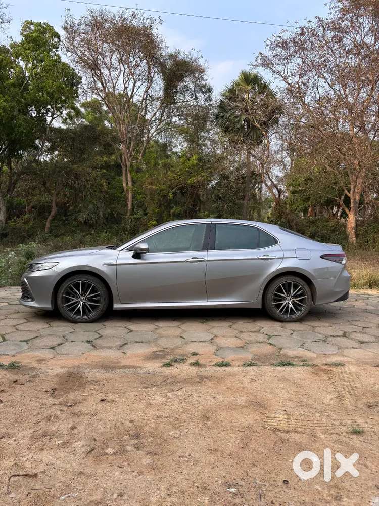 Toyota Camry 2022 Petrol Well Maintained