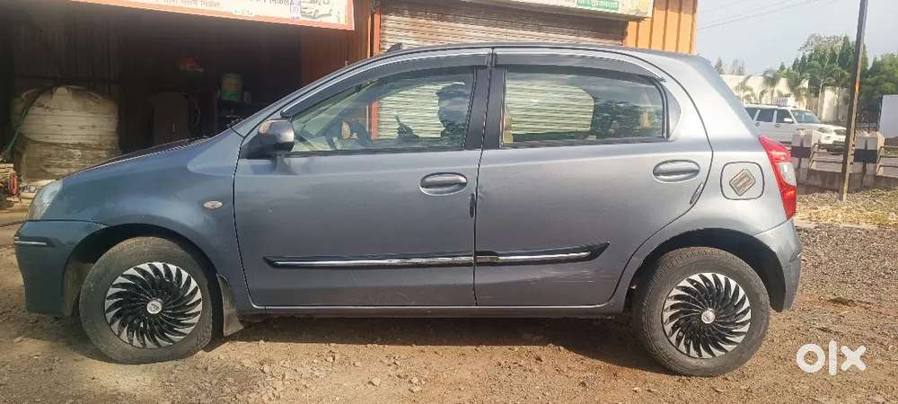 Toyota Etios Liva 2013 Diesel 100000 Km Driven