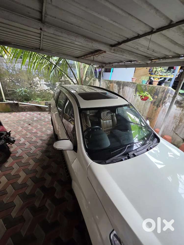 Low Kilometer Driven Xuv 500