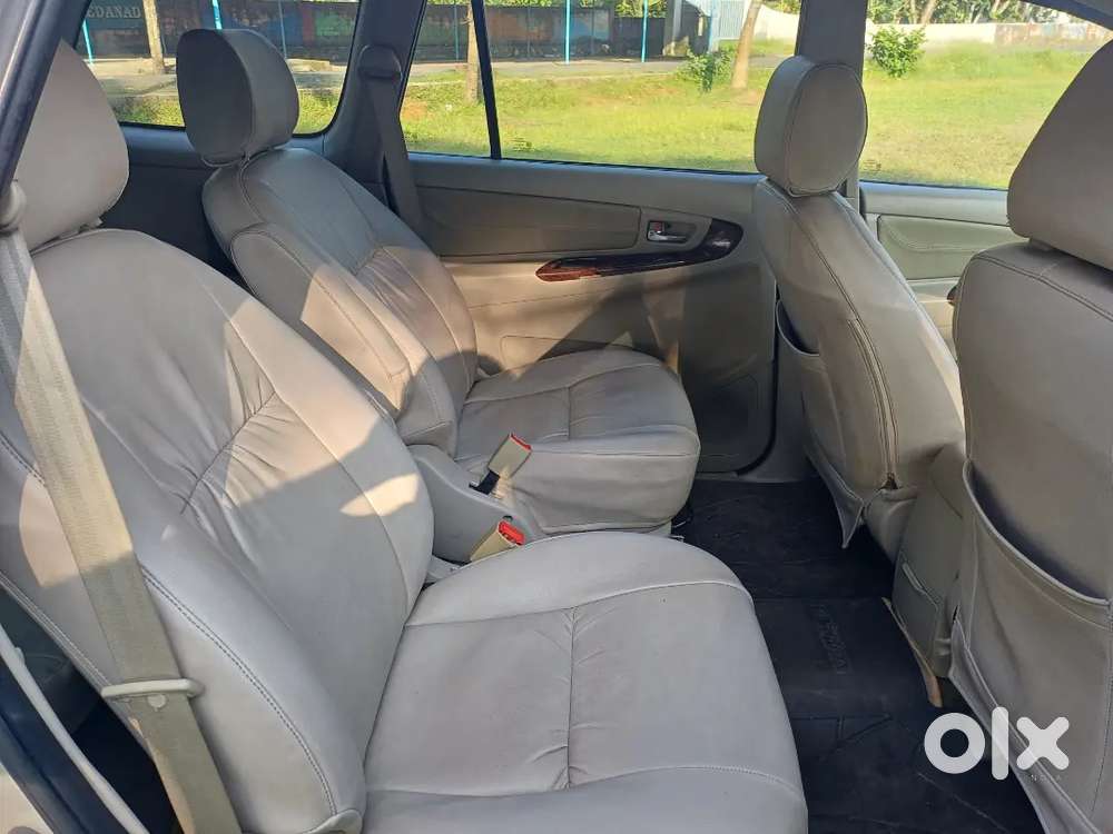 Toyota Innova November 2013 Vx Type4