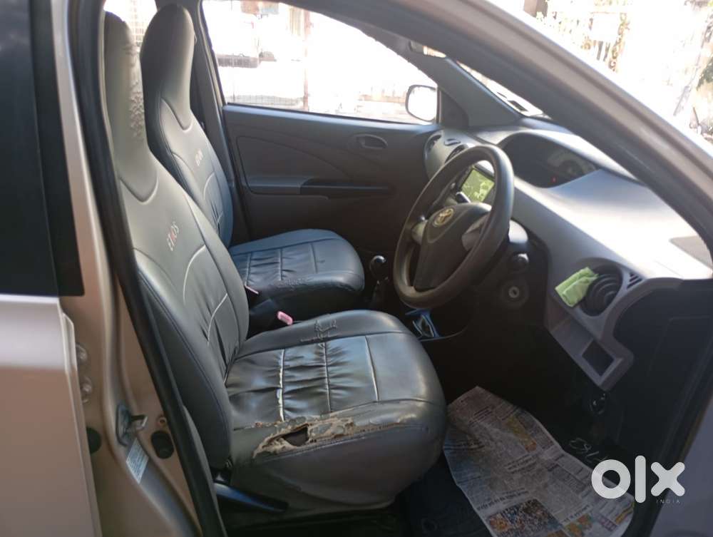 Toyota Etios 2010-2012 G, 2011, Petrol