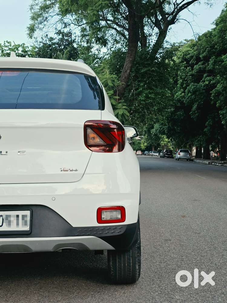 Hyundai Venue 1.0 Sx (o) Turbo Dct, 2021, Petrol