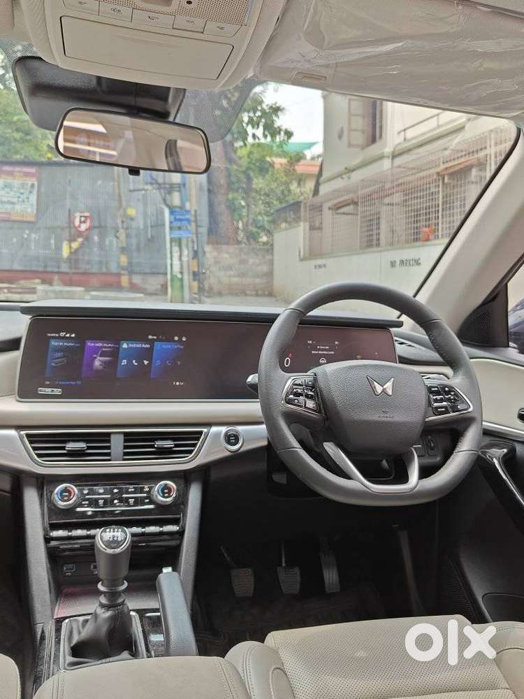 Mahindra Xuv700 2.2 Ax 7 Diesel Mt Str, 2024, Diesel