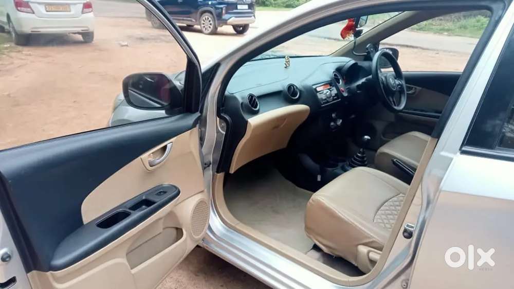 Honda Amaze 2014 Diesel Manual New 4 Tyre S New Battery New Clutch