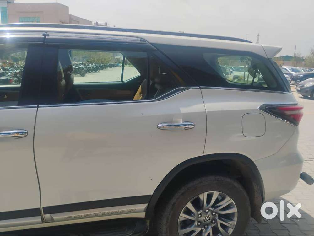 Toyota Fortuner 2023 Diesel 163000 Km Driven