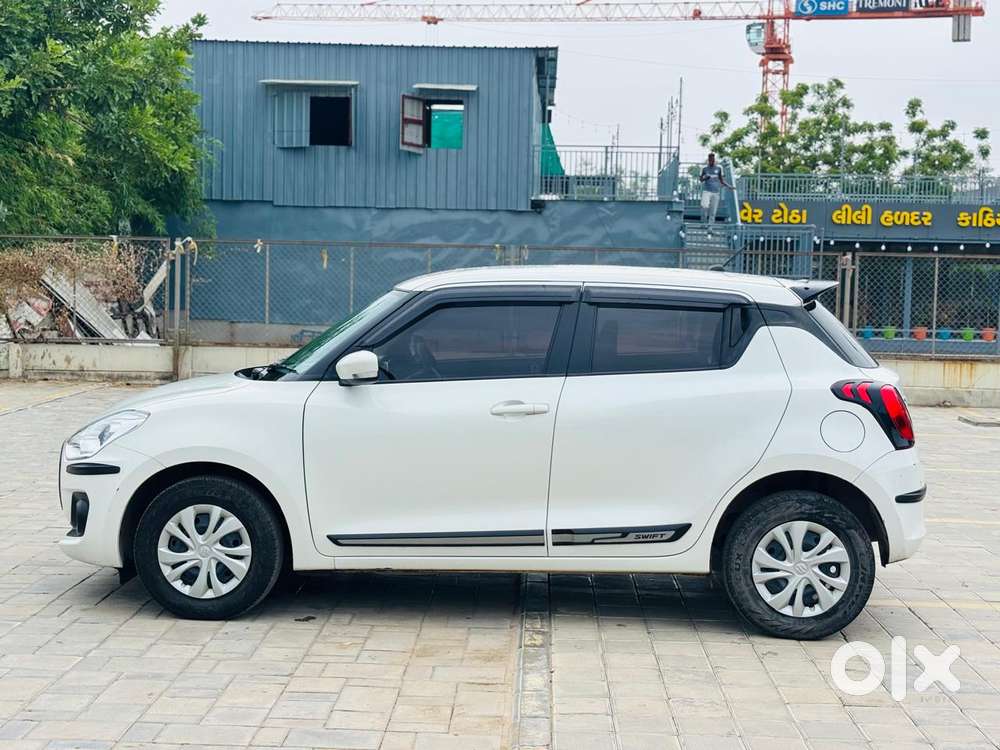 Maruti Suzuki Swift 1.2 Vxi (o), 2023, Petrol
