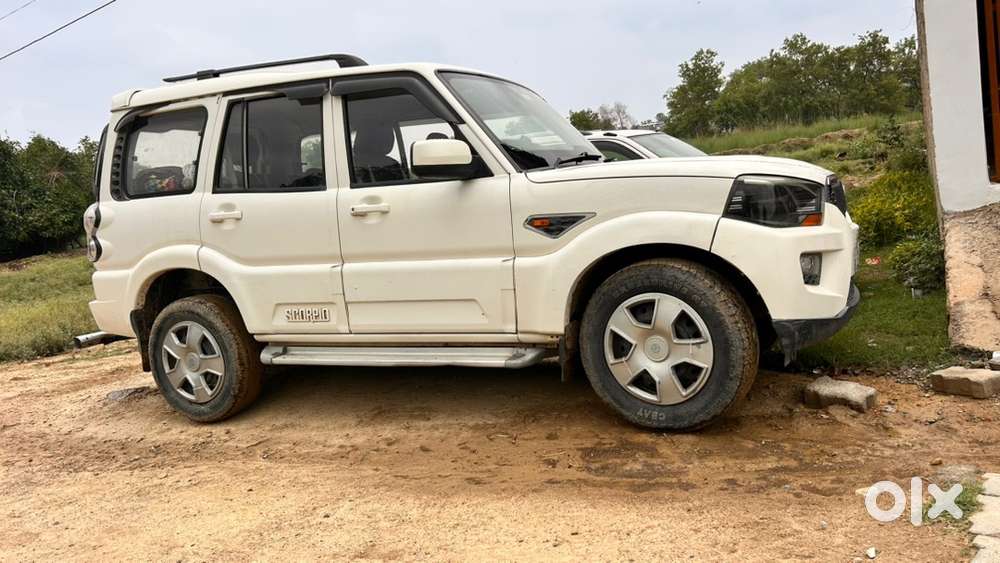 Mahindra Scorpio Classic 2015 Diesel Well Maintained
