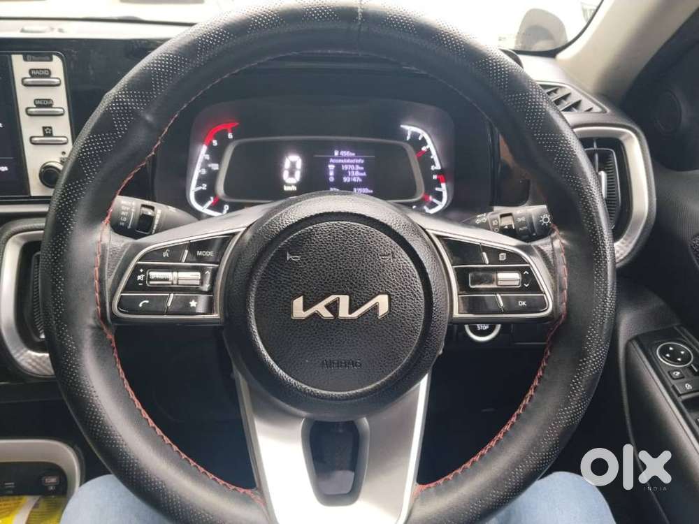 Very Good Condition Kia Sonet Diesel 2023