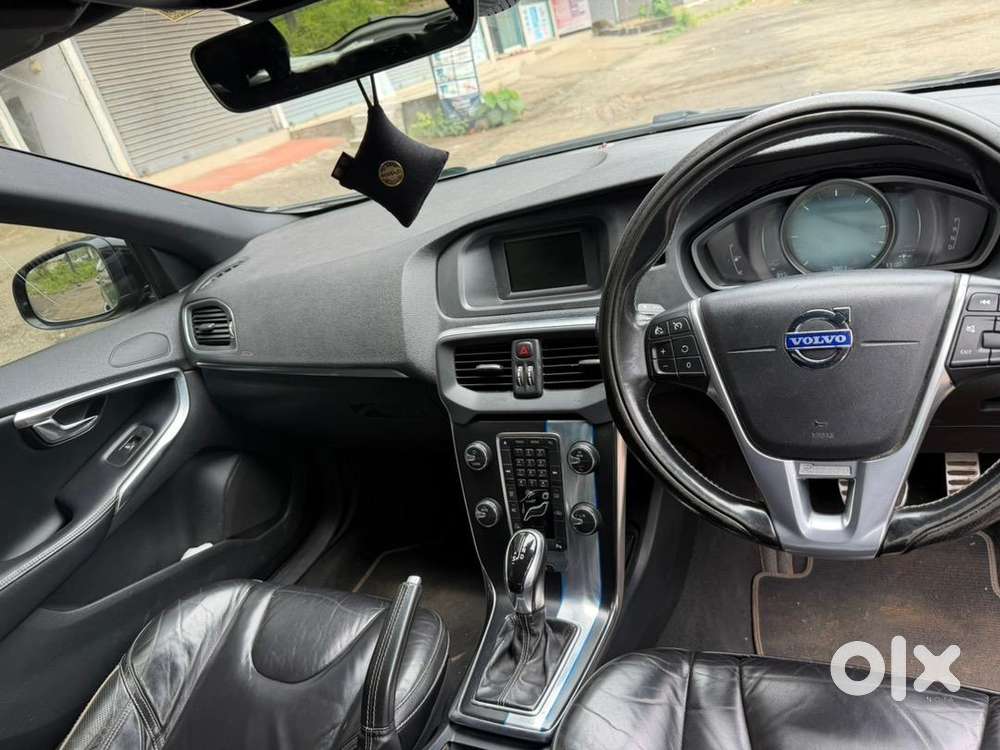 Volvo V40 2015 Diesel Well Maintained