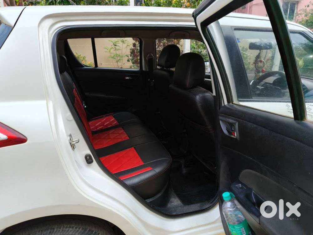 Maruti Suzuki Swift Vxi Optional, 2016, Petrol