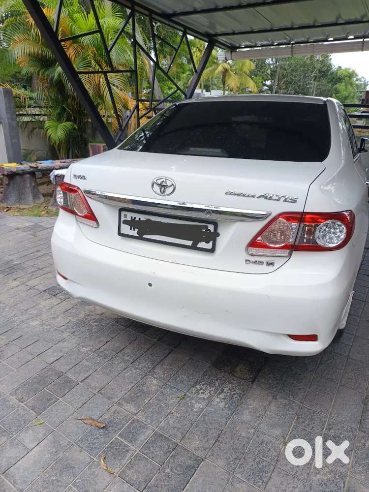Toyota Corolla Altis 2010-2013 Diesel