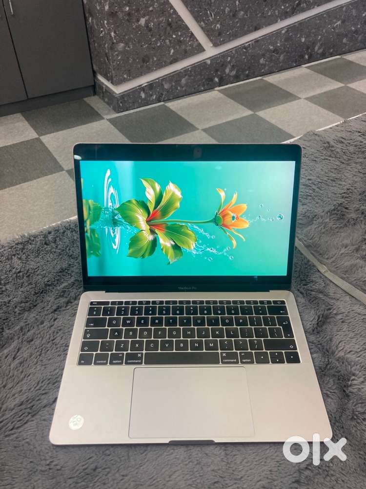 Apple MacBook Pro A1706 (2016) – Core i5 | 8GB RAM | 256GB SSD