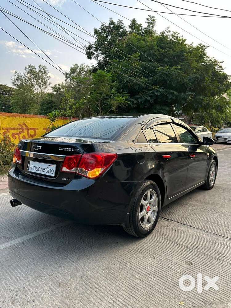 Diesel Rocket - Chevrolet Cruze / Automatic / Sunroof