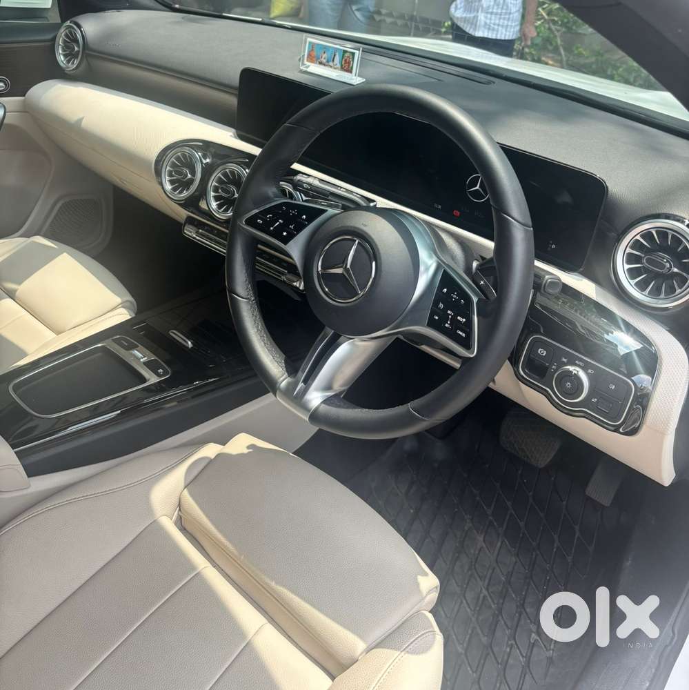 Mercedes-benz A-class Limousine 200, 2024, Petrol