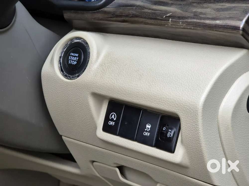 Maruti Suzuki Ertiga Zxi At 2021 Excellent Condition
