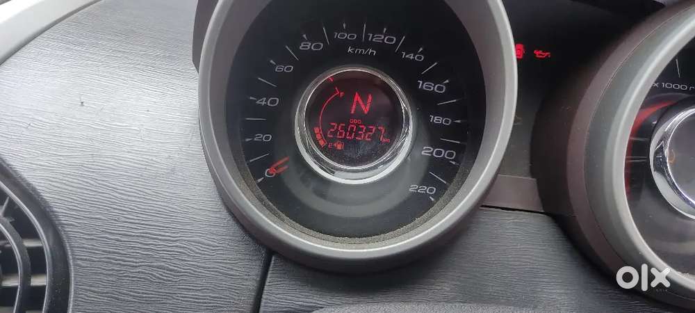 Mahindra Xuv500 2013 Diesel 260327 Km Driven