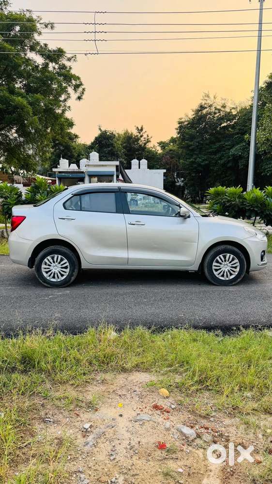 Maruti Suzuki Dzire 1.2 Vxi Amt, 2018, Petrol