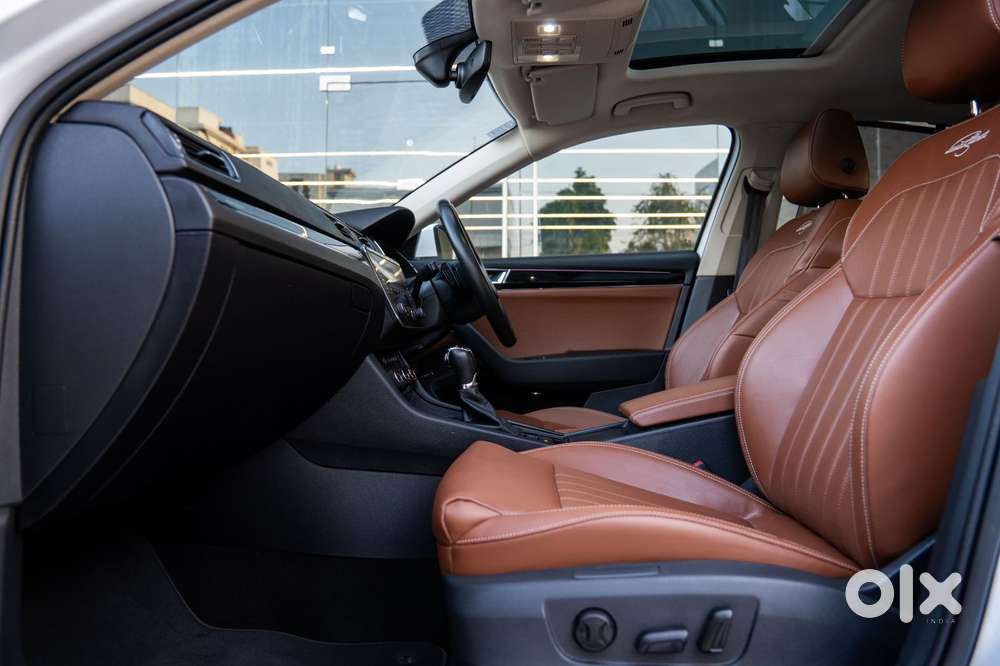 Skoda Superb, 2023, Petrol