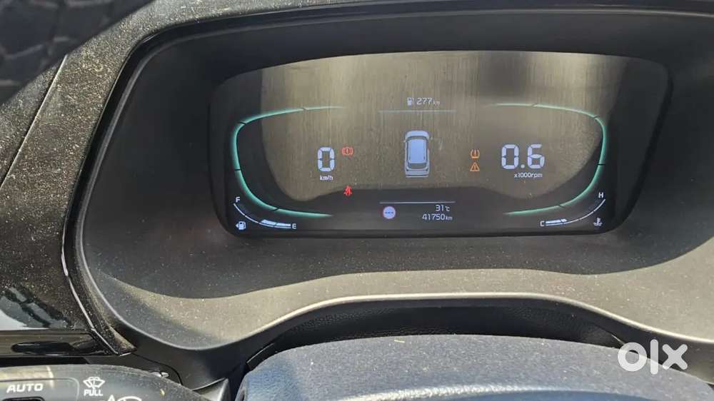 Kia Carens 2022 Petrol Well Maintained