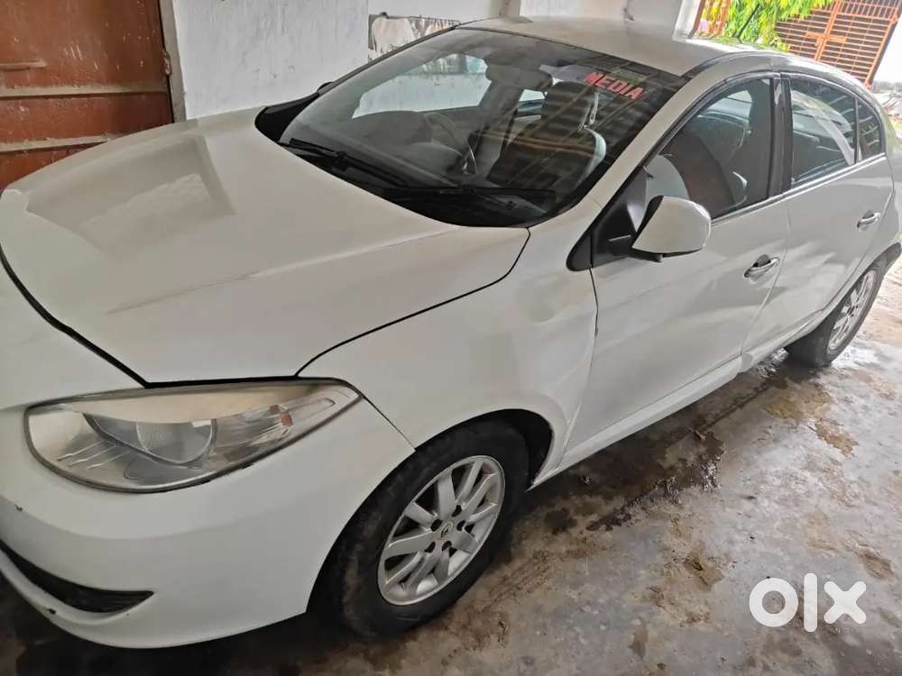 Car Very Good Child Ac, Jbl Music Sistam, Top Model चारों टायर नया है