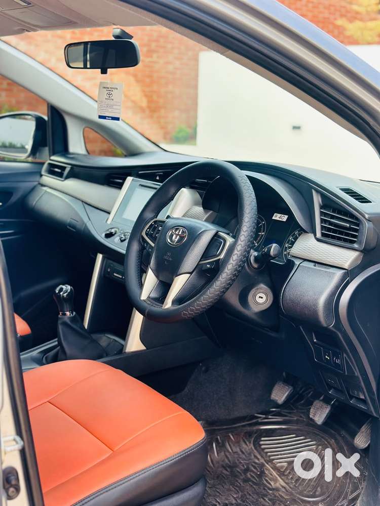 Toyota Innova Crysta 2.4 G Plus Mt, 2019