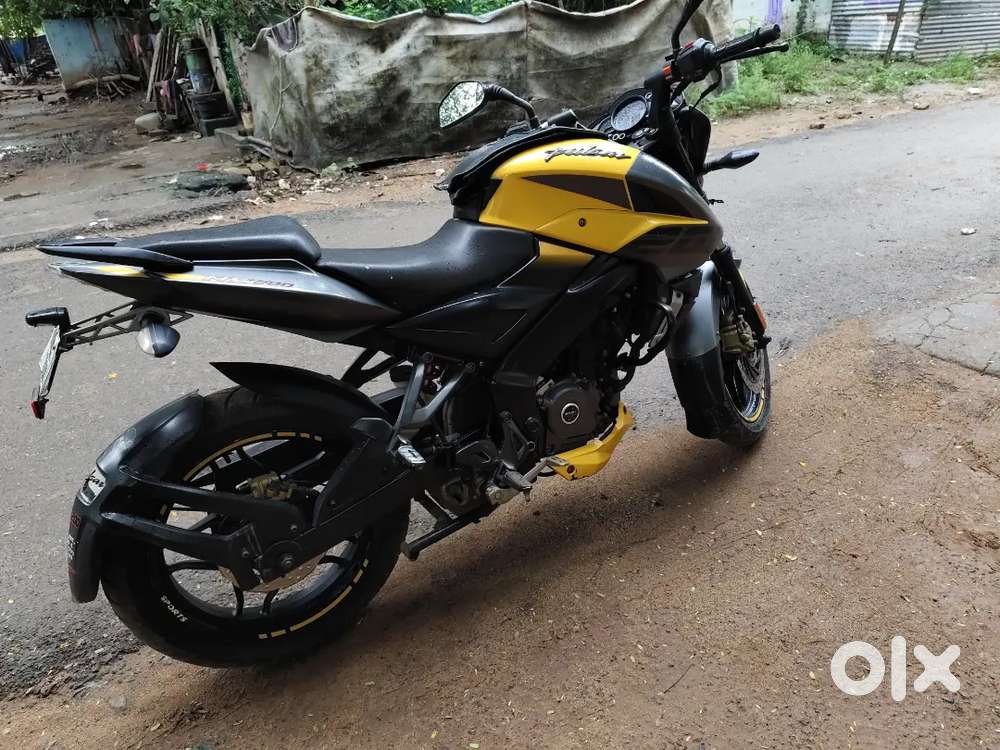 Yellow Pulsar 200 Rs New Colour 200 Price Pulsar 200 Yellow 200