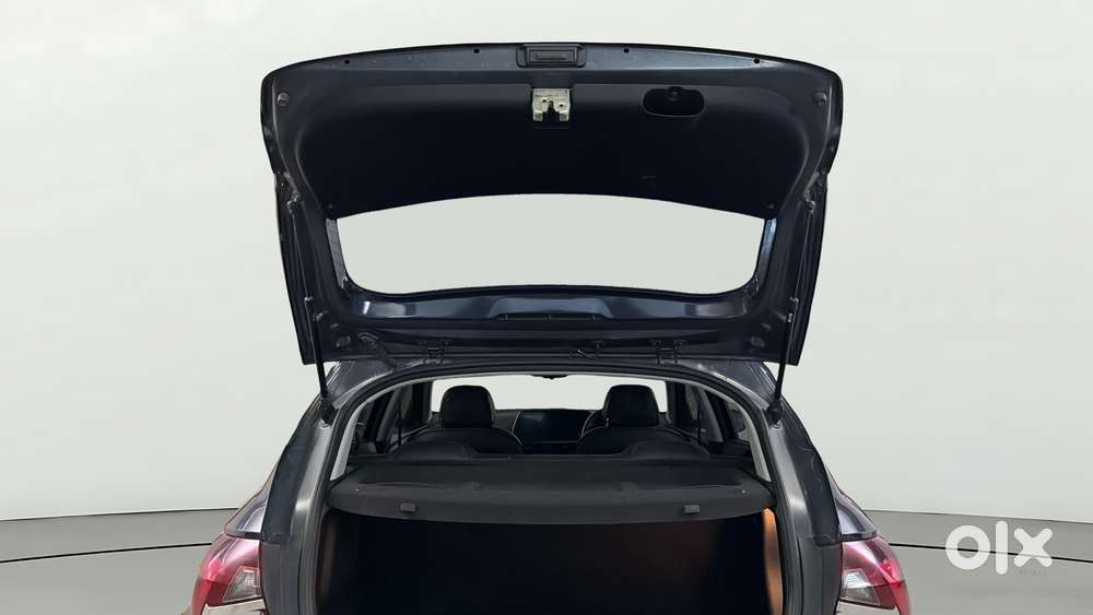 Hyundai New I20 1.2 Asta Mt, 2021, Petrol