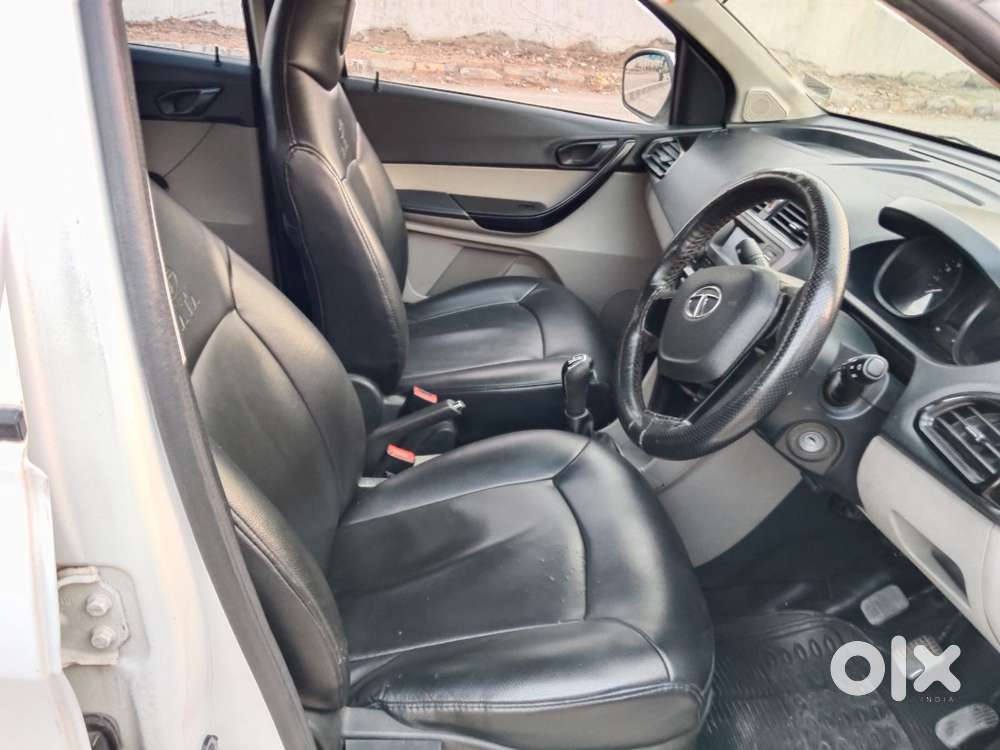 Tata Tiago 1.2 Revotron Xt (o), 2018, Petrol