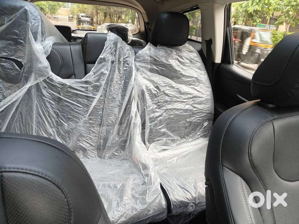 Mahindra Xuv700 2.2 Ax 7 Diesel At Str Awd, 2025, Diesel