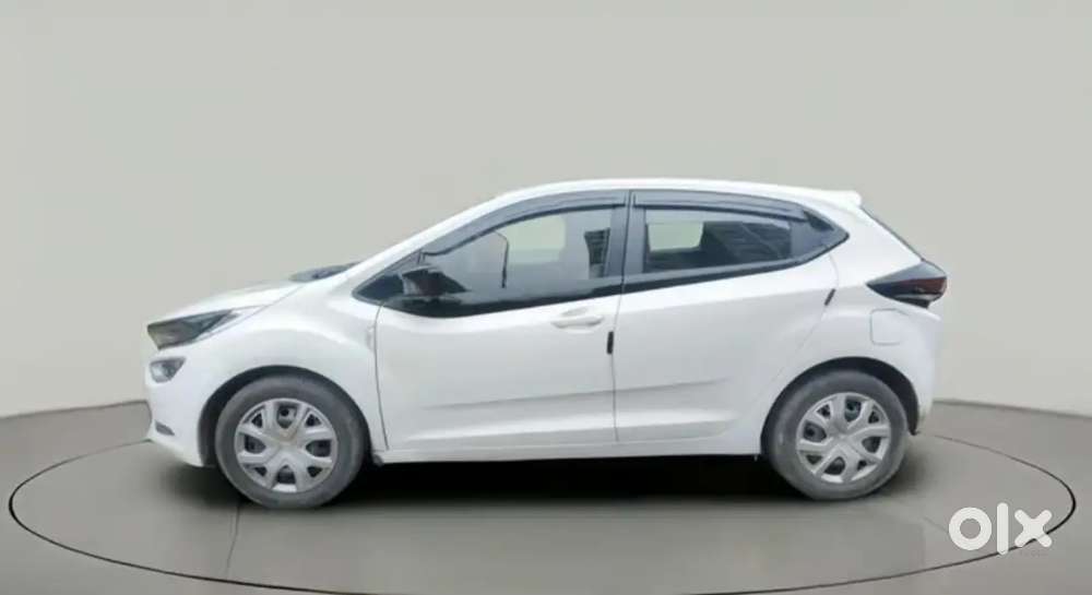 Tata Altroz 1.2 Plus 2023