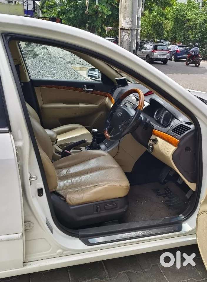 Hyundai Sonata Transform, 2011, Petrol