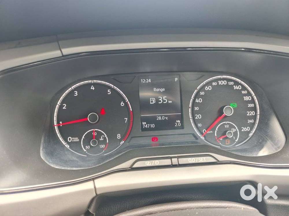 Volkswagen Taigun 1.0 Tsi Highline At, 2022, Petrol