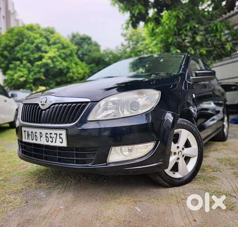 Skoda Rapid 1.6 Mpi At Elegance Black Package, 2015, Petrol