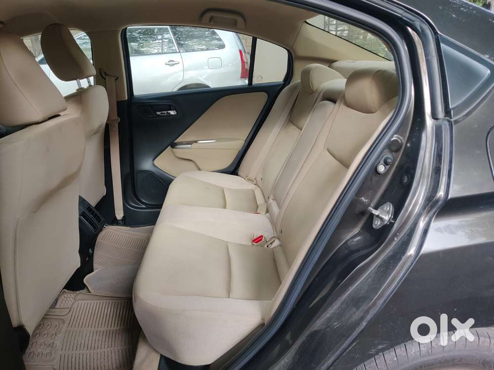 Honda City V MT Exclusive, 2016, Petrol