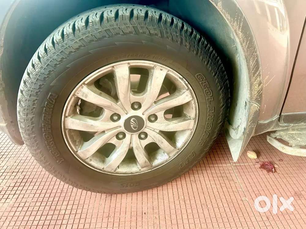 Mint Condition Xuv500 W10 At 62k Kms New Tyres New Battery