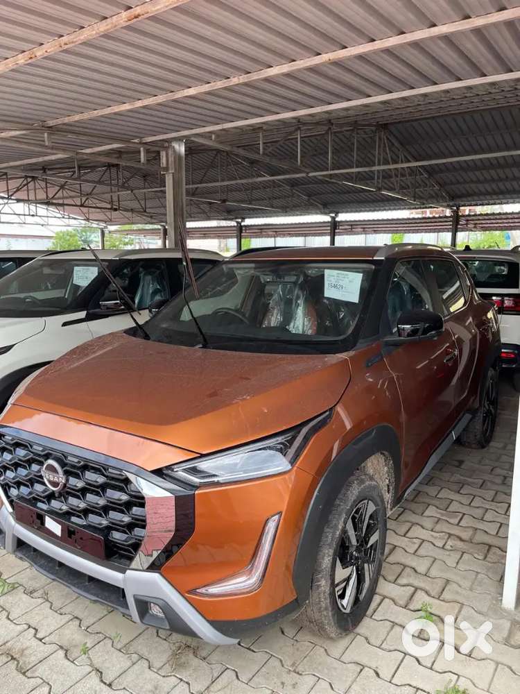 Nissan Magnite 2025 Petrol 2000 Km Driven