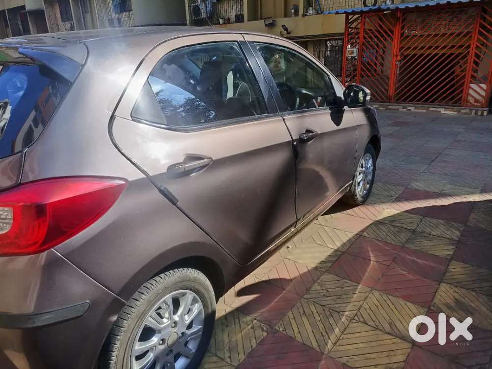Tata Tiago 2018 Petrol 22300 Km Driven