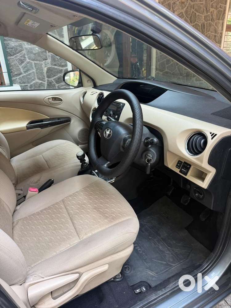 Toyota Etios Liva Vxd