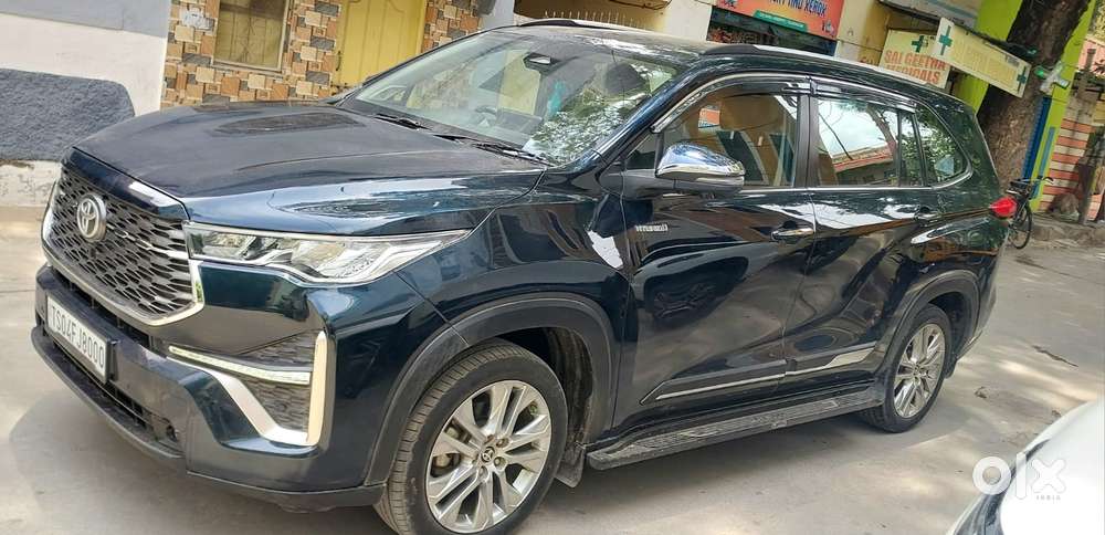 Toyota Innova Hycross 2.0 Zx Hybrid 7 Str, 2023, Petrol